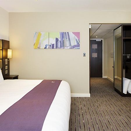 Premier Inn Glasgow Milngavie Exterior foto
